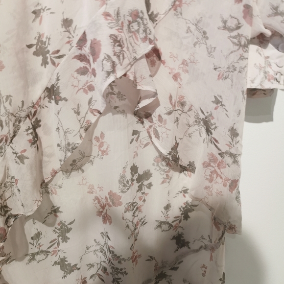 Rare Anthropologie Leith medium balloon sleeve high low sheer top - Picture 7 of 10